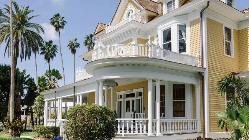 Burroughs Home & Garden
