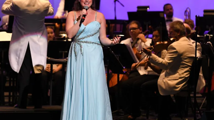 Elizabeth D'aiuto performing with the Gulf Coast Symphony.